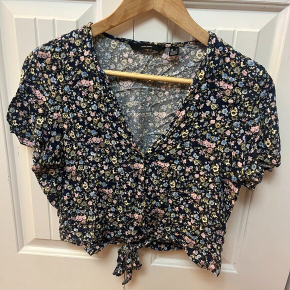 Floral short sleeve crop top - Picture 1 of 4